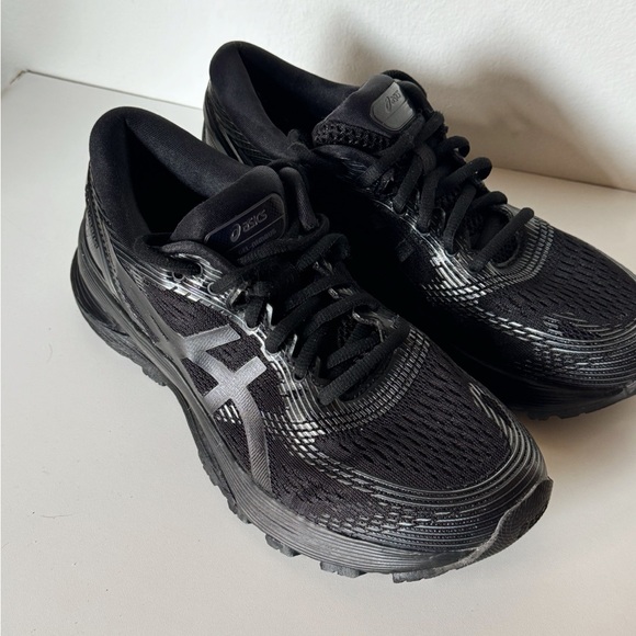 Asics Black Gel Nimbus 21 Sneakers - Picture 4 of 8
